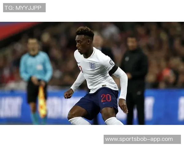 拜仁慕尼黑向无家可归者慈善机构捐赠十万欧元助力社会公益 拜仁慕尼黑向无家可归者慈善机构捐赠十万欧元助力社会公益