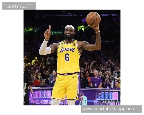 里夫斯称勒布朗即便退役仍是历史最佳球员热爱让他继续征战赛场