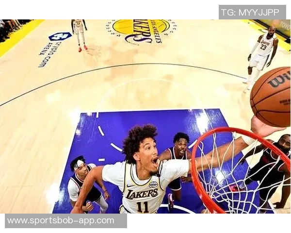 湖人队状态回暖轻取国王净胜24分重现强势表现 湖人队状态回暖轻取国王净胜24分重现强势表现